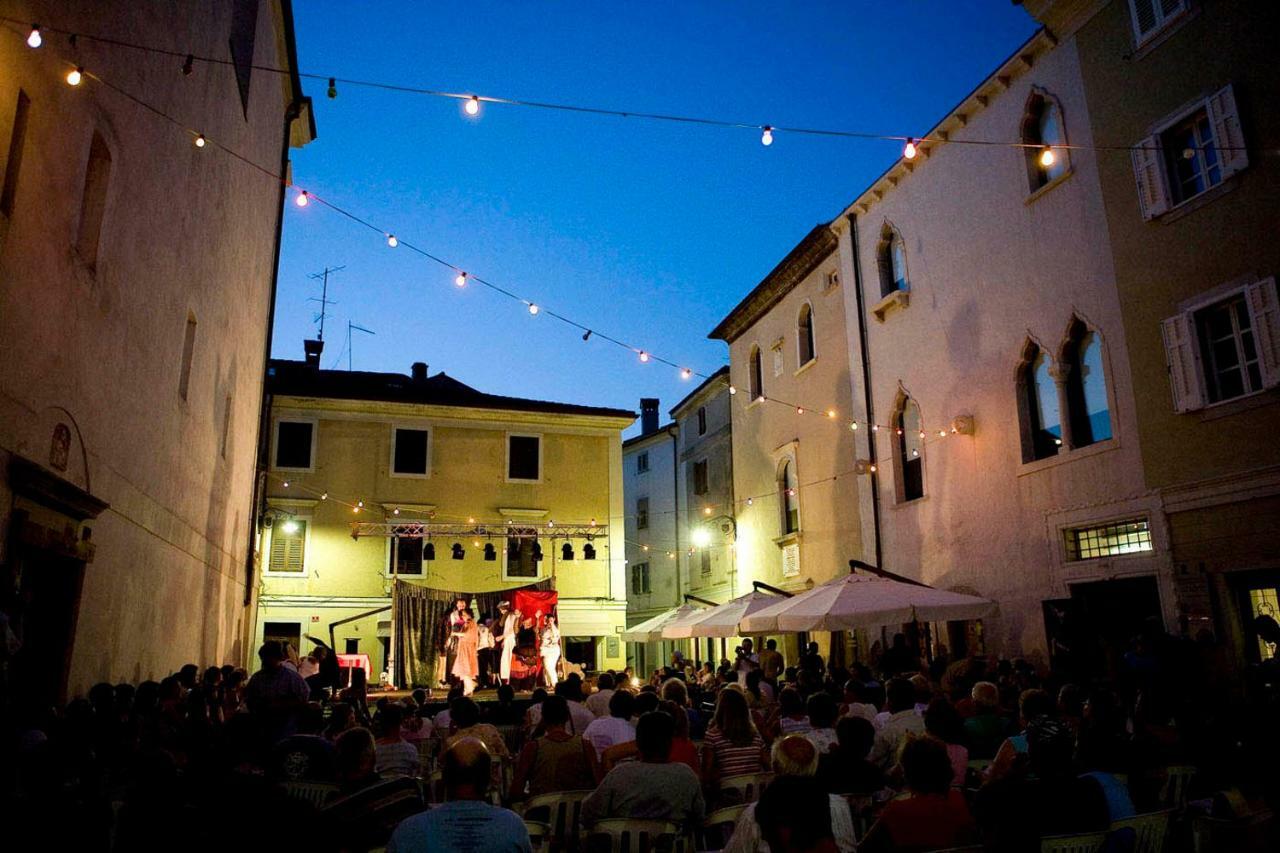 Studio Izola *